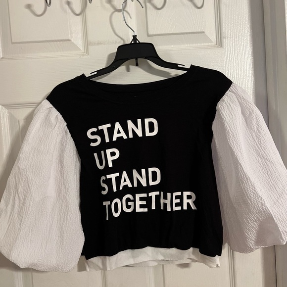 Women’s small Athleta blouse, big bell sleeves, cropped, stand up stand together - Picture 2 of 5